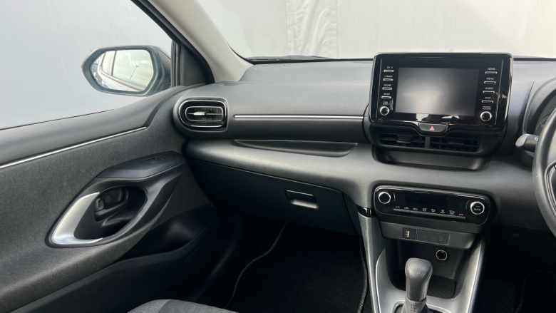 Toyota Yaris 1.5 Hybrid Icon 5dr CVT Hybrid Hatchback